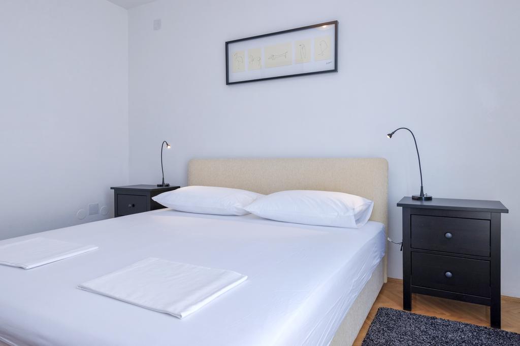 Mi Apartment Stari Grad  Zewnętrze zdjęcie