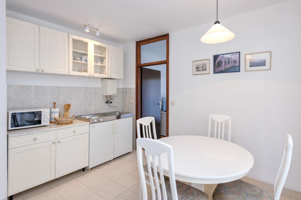 Mi Apartment Stari Grad  Zewnętrze zdjęcie