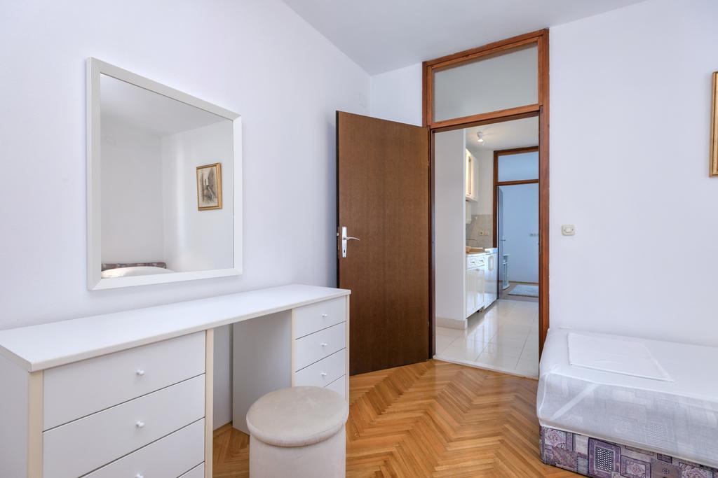 Mi Apartment Stari Grad  Zewnętrze zdjęcie