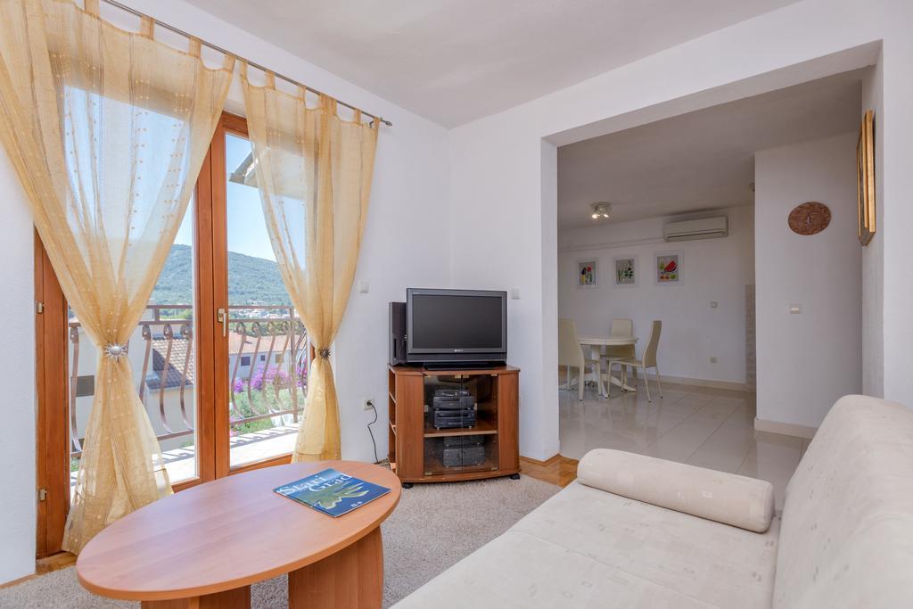 Mi Apartment Stari Grad  Zewnętrze zdjęcie